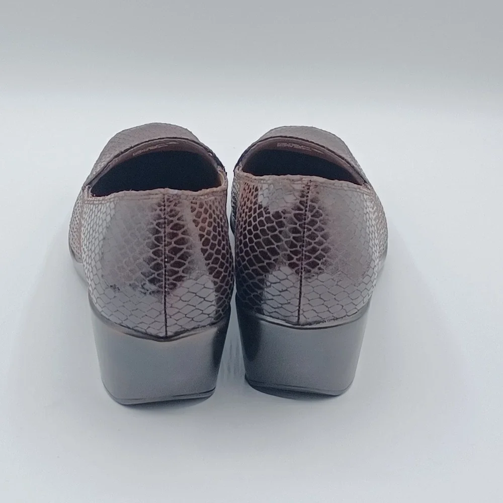 Aerosoles Final Exam Wedge Loafers Womens 9.5M Brown New Snakeskin Memory Foam‎